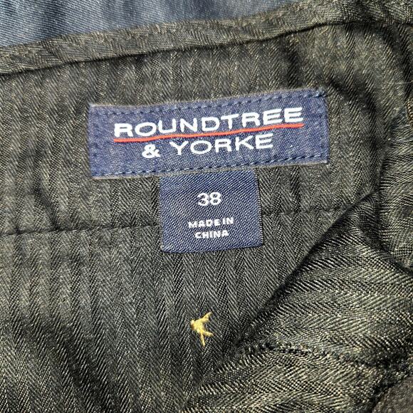 Roundtree & Yorke 38 Men's Navy Shorts Pleated Zipper Button - Picture 3 of 6